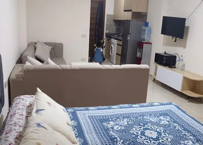 استوديو في ذهبية طيبة جولدن Gurdaka